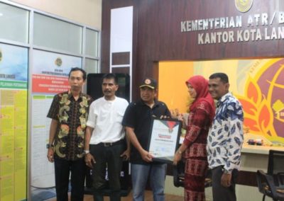 BPI KPNPA RI Beri Penghargaan Kepada Kepala BPN Langsa Atas Prestasi Zona Integritas Bebas Korupsi