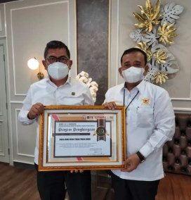 Jampidum Kejaksaan Berani Terapkan Restorative Justice, Mendapat Penghargaan BPI KPNPA RI